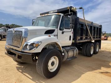 Main image International 7400