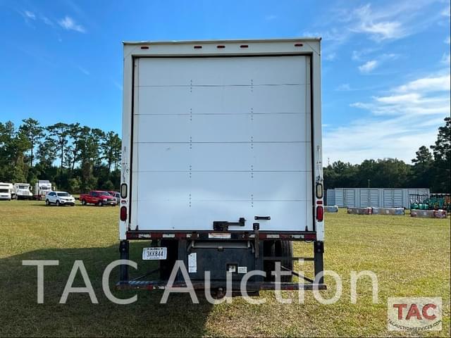 Image of International Durastar 4300 equipment image 3