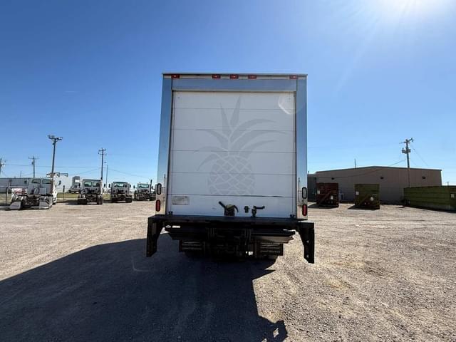 Image of International Durastar 4300 equipment image 3