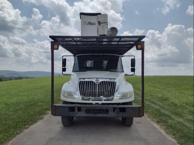 Image of International Durastar 4300 equipment image 1