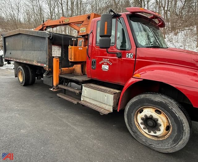 Image of International Durastar 4300 equipment image 3