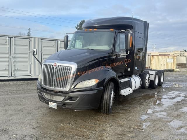 Image of International ProStar+ 113 equipment image 2