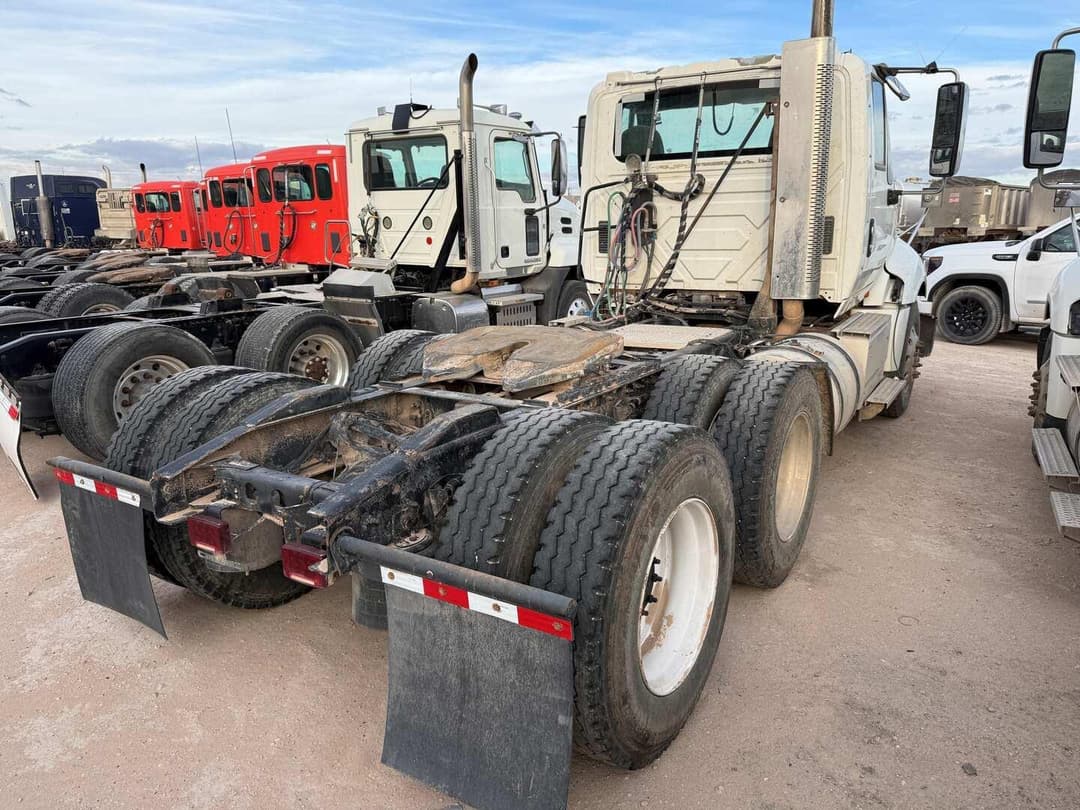 Image of International ProStar Image 1