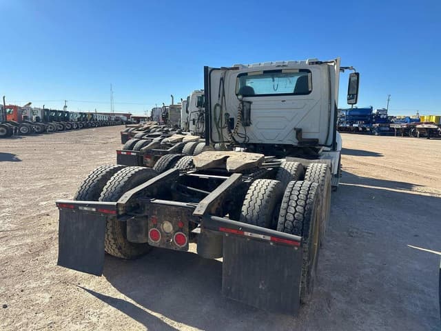 Image of International ProStar equipment image 3