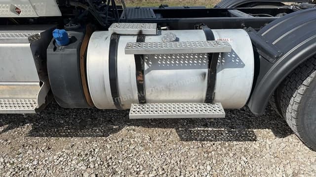 Image of International Prostar ISX equipment image 4