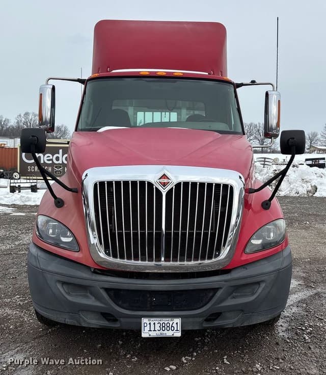 Image of International ProStar+ 122 equipment image 1