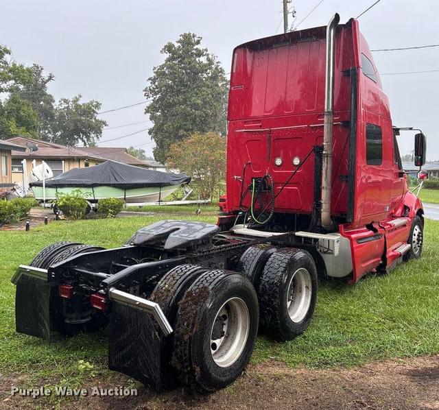 Image of International ProStar Plus 122 equipment image 4
