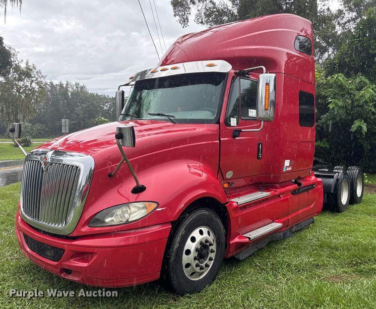 2017 International ProStar Plus 122 Equipment Image0