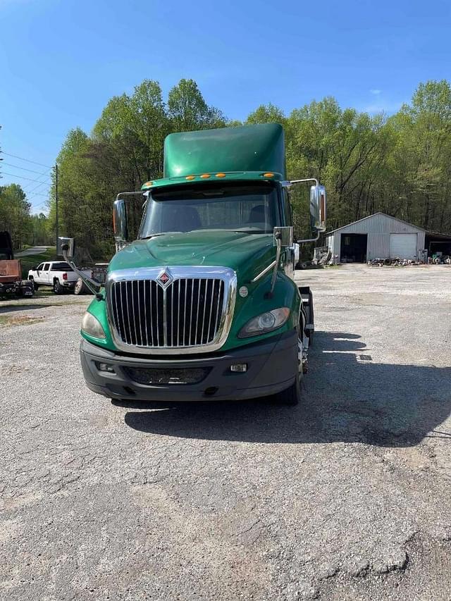 Image of International ProStar equipment image 1