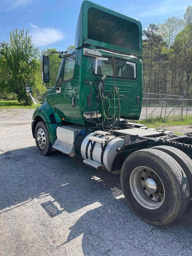 Image of International ProStar equipment image 2