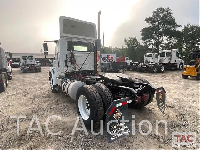 Image of International  Transtar 8600 equipment image 2
