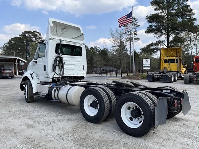 Image of International Transtar 8600 equipment image 2