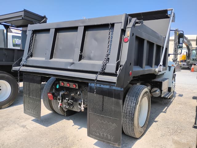 Image of International Workstar 7400 equipment image 3