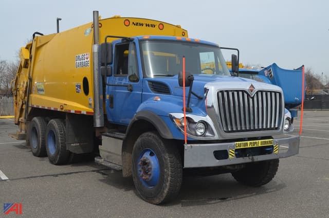 Image of International Workstar 7500 equipment image 3