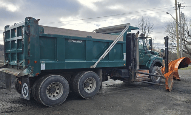 Image of International WorkStar 7600 equipment image 4