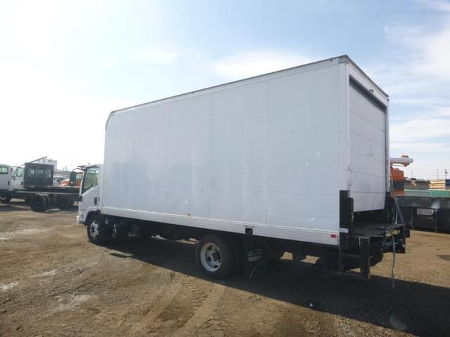 Image of Isuzu NQR equipment image 3