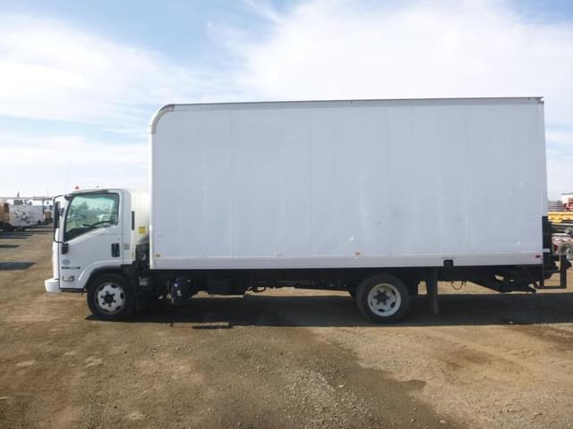 Image of Isuzu NQR equipment image 4