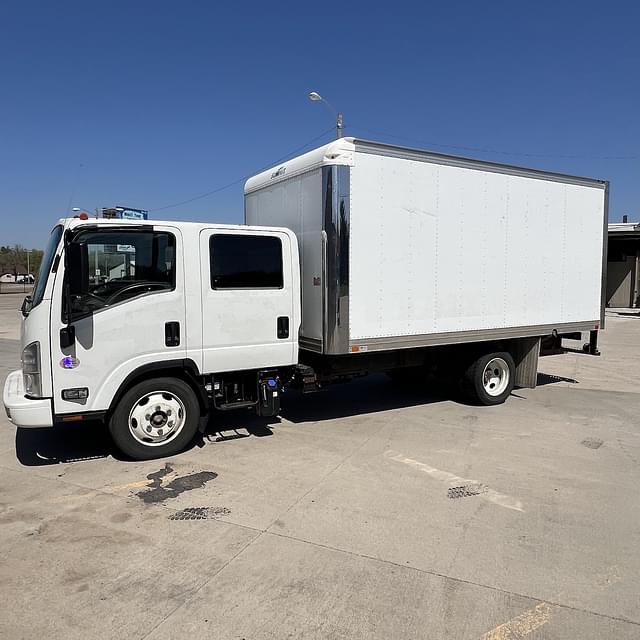 Image of Isuzu NQR equipment image 2