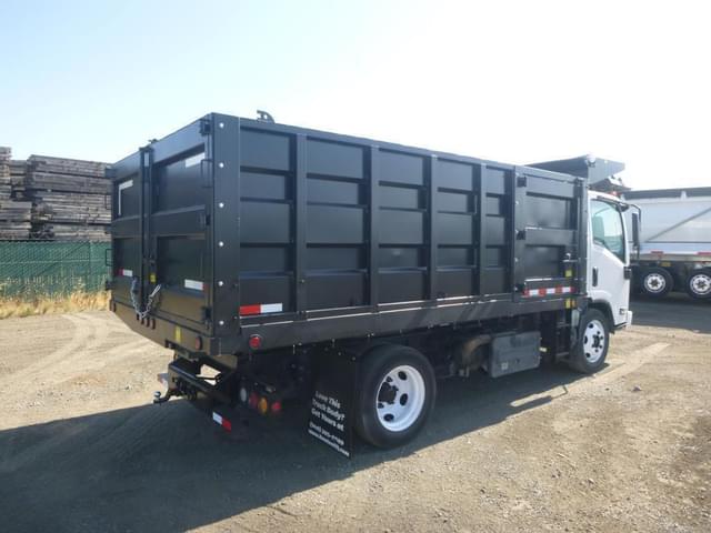 Image of Isuzu NQR equipment image 2