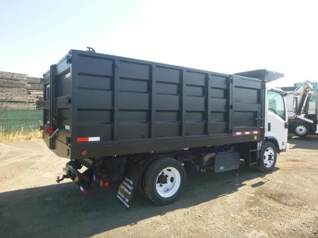 Image of Isuzu NQR equipment image 2