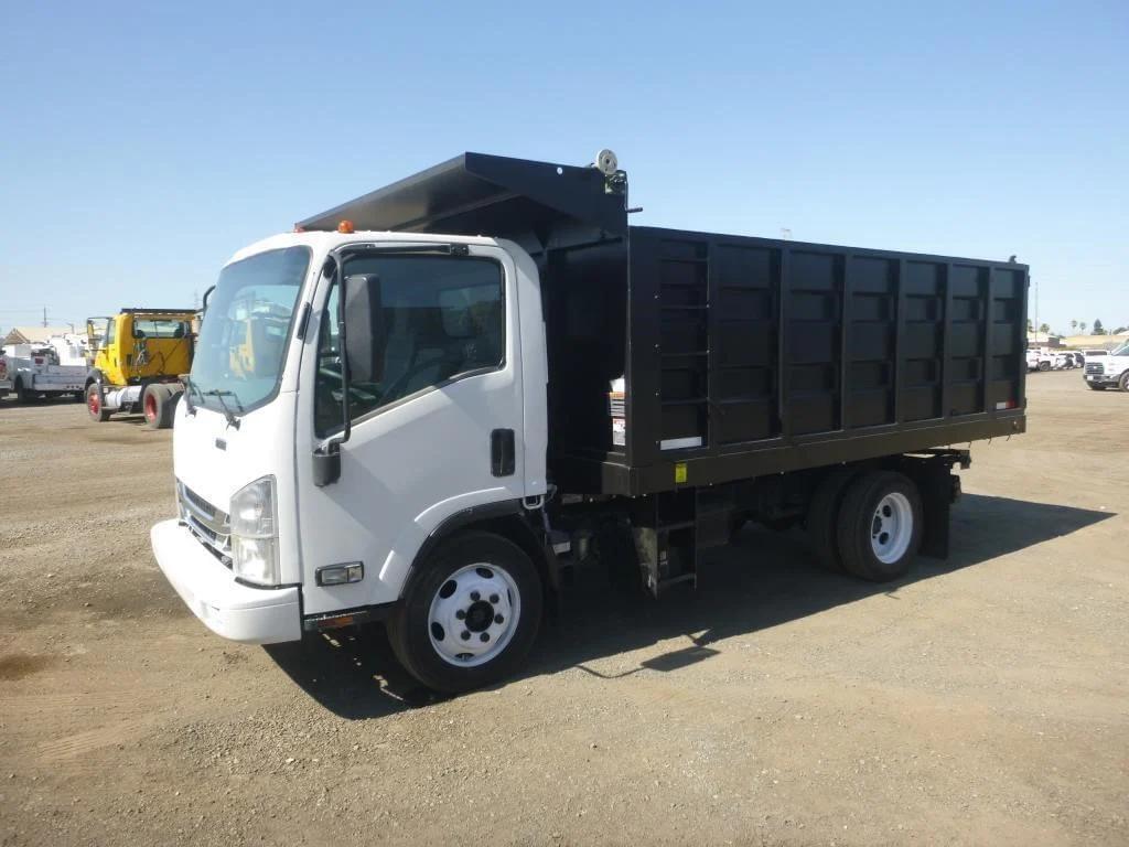 Image of Isuzu NQR Primary image