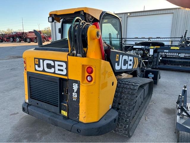 Image of JCB 3TS-8T equipment image 3