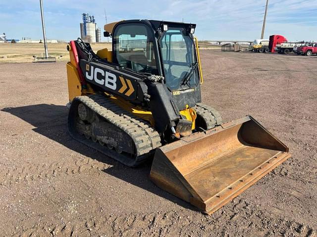 Image of JCB 3TS-8T equipment image 1
