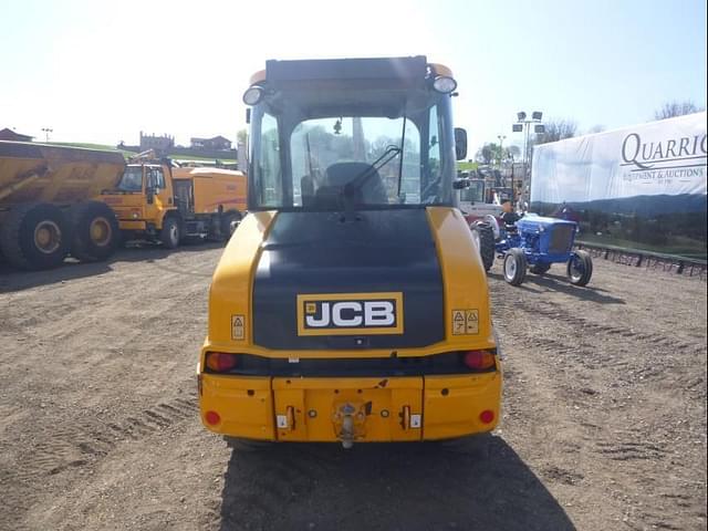 Image of JCB 407 equipment image 3