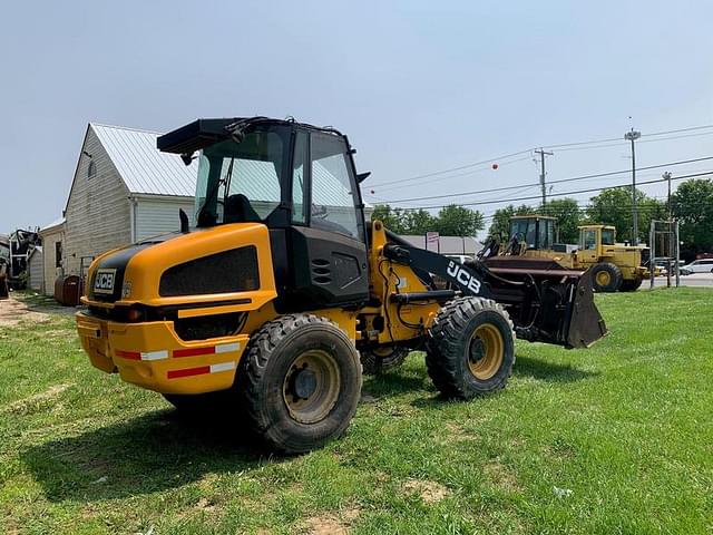 Image of JCB 409 equipment image 4