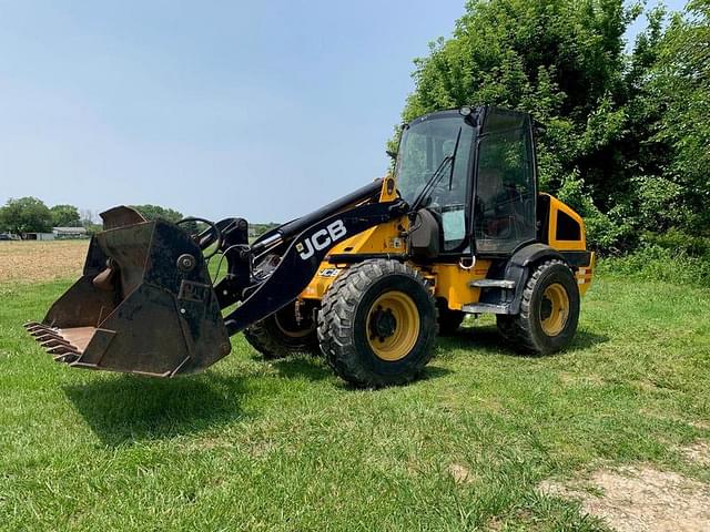 Image of JCB 409 equipment image 1