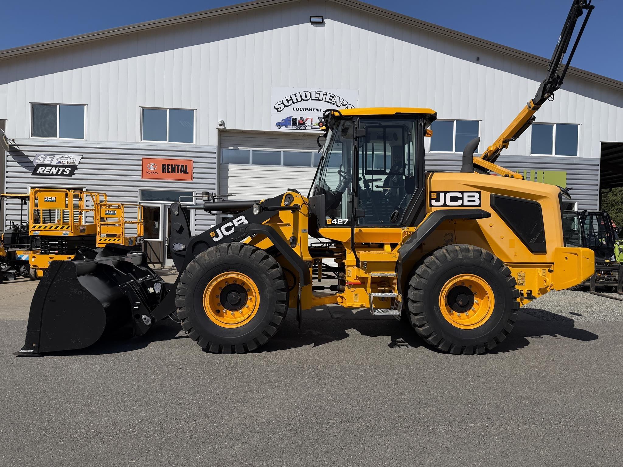 2017 JCB 427ZX Equipment Image0