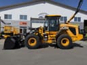 2017 JCB 427ZX Image