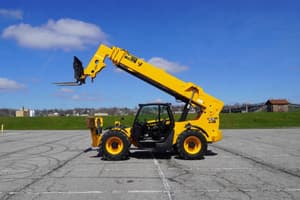 2017 JCB 510-56 Image