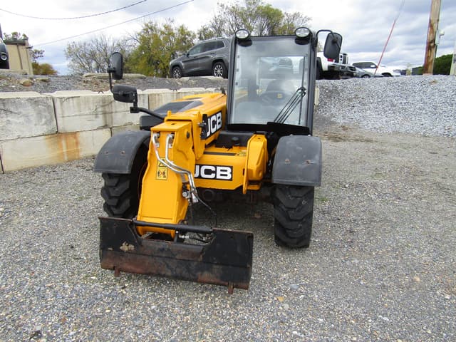 Image of JCB 525-60 Agri Plus equipment image 2