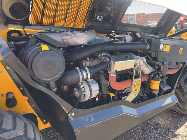 Image of JCB 525-60 equipment image 4