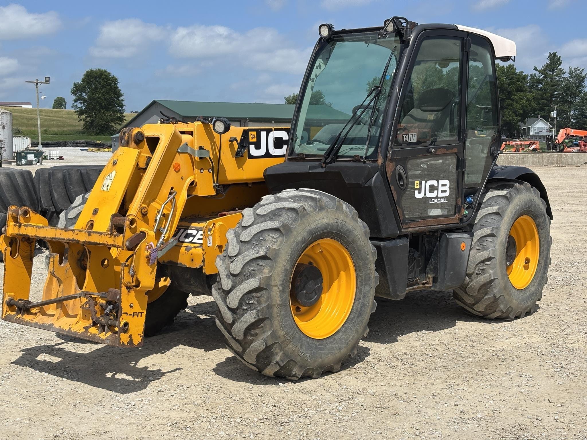 2017 JCB 541-70 Agri Plus Equipment Image0