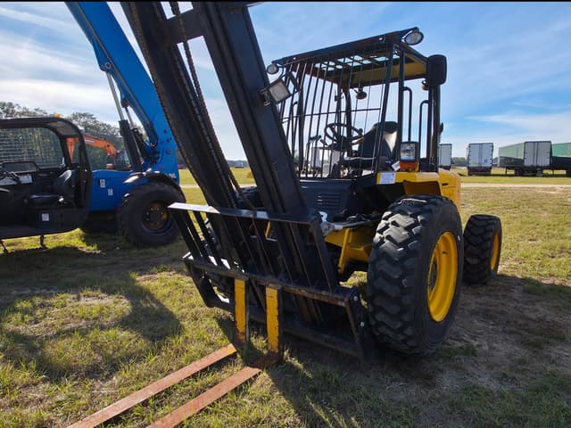 Image of JCB 930 equipment image 1