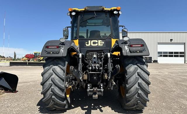 Image of JCB Fastrac 4220 equipment image 3