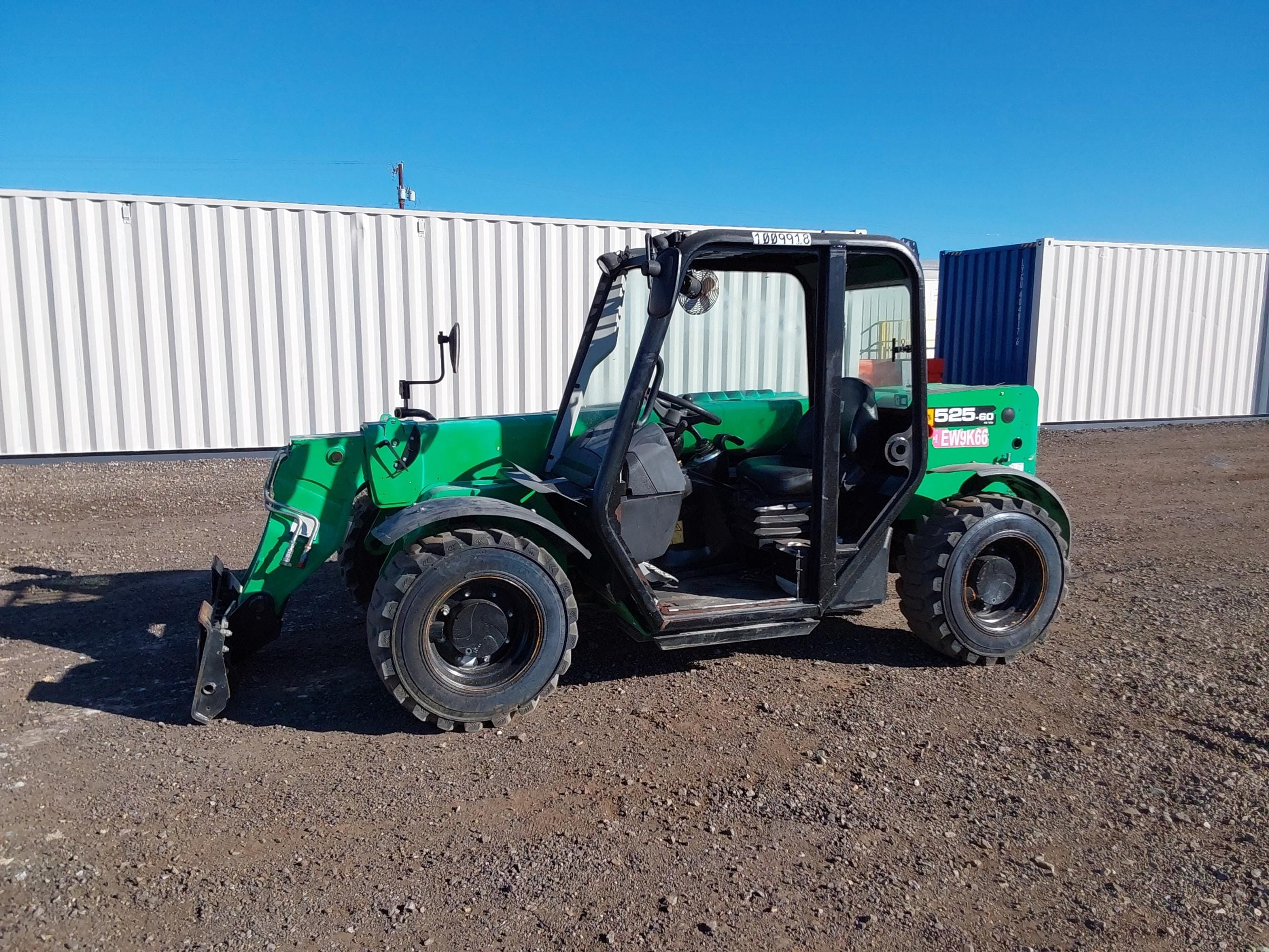 Main image JCB 525-60