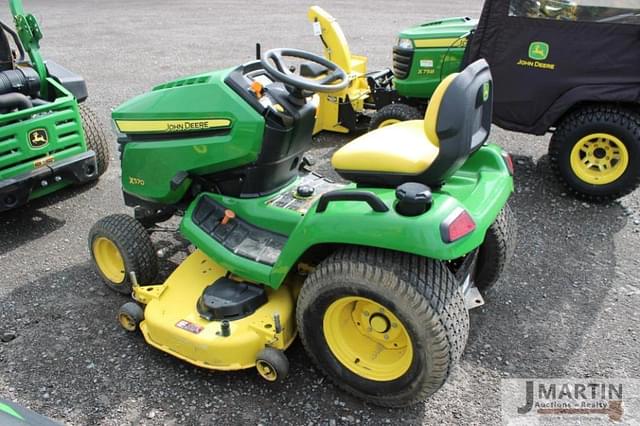 Image of John Deere X570 equipment image 2