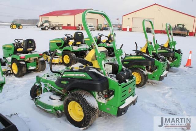 Image of John Deere Z930M equipment image 2