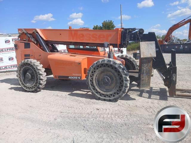 Image of JLG 10054 equipment image 3