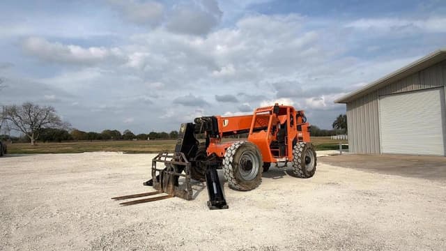 Image of JLG 10054 equipment image 4