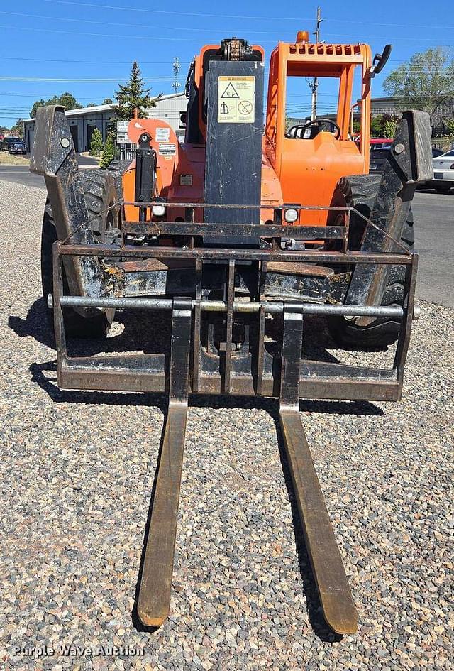 Image of JLG 10054 equipment image 1