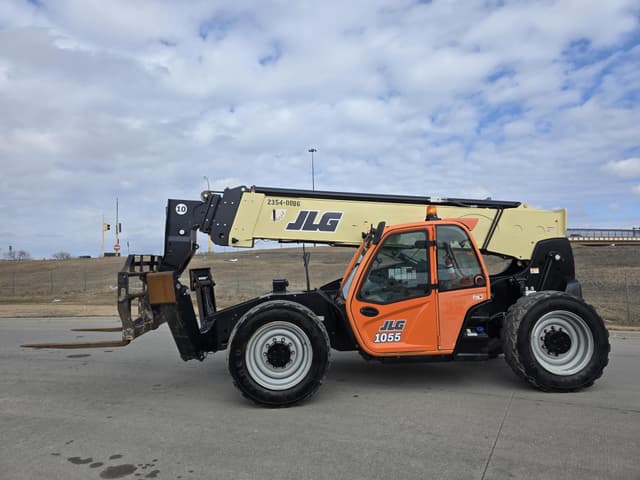 Image of JLG 1055 equipment image 1
