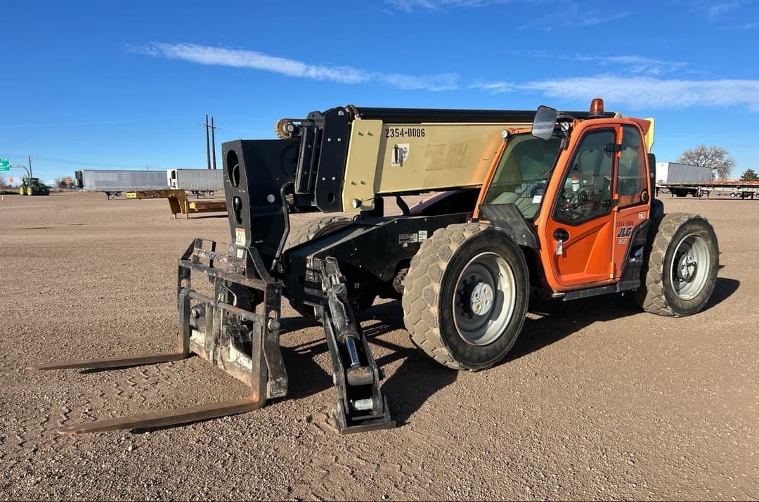 Image of JLG 1055 Primary Image