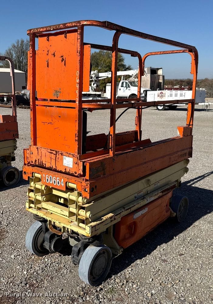 2017 JLG 1930ES Equipment Image0