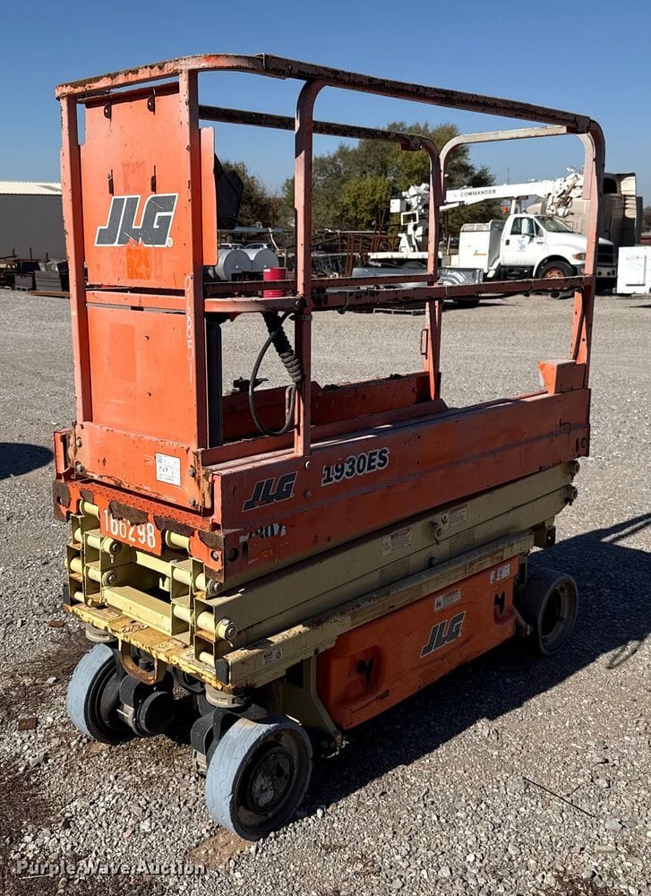 2017 JLG 1930ES Equipment Image0