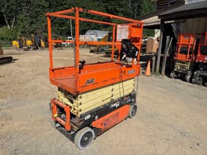 2017 JLG 1932R Image