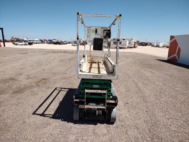Image of JLG 1932R equipment image 3